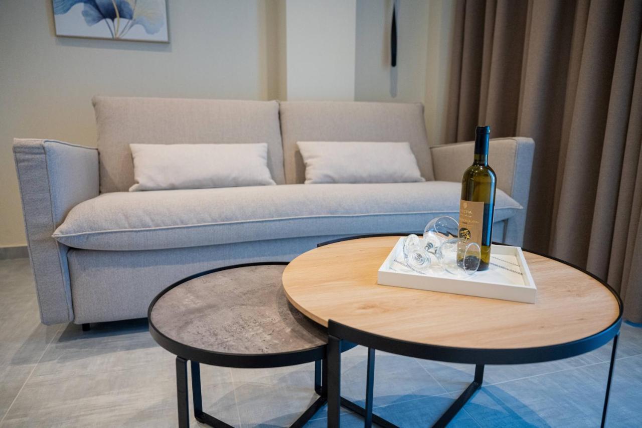 Fay Suites Flogita Bagian luar foto